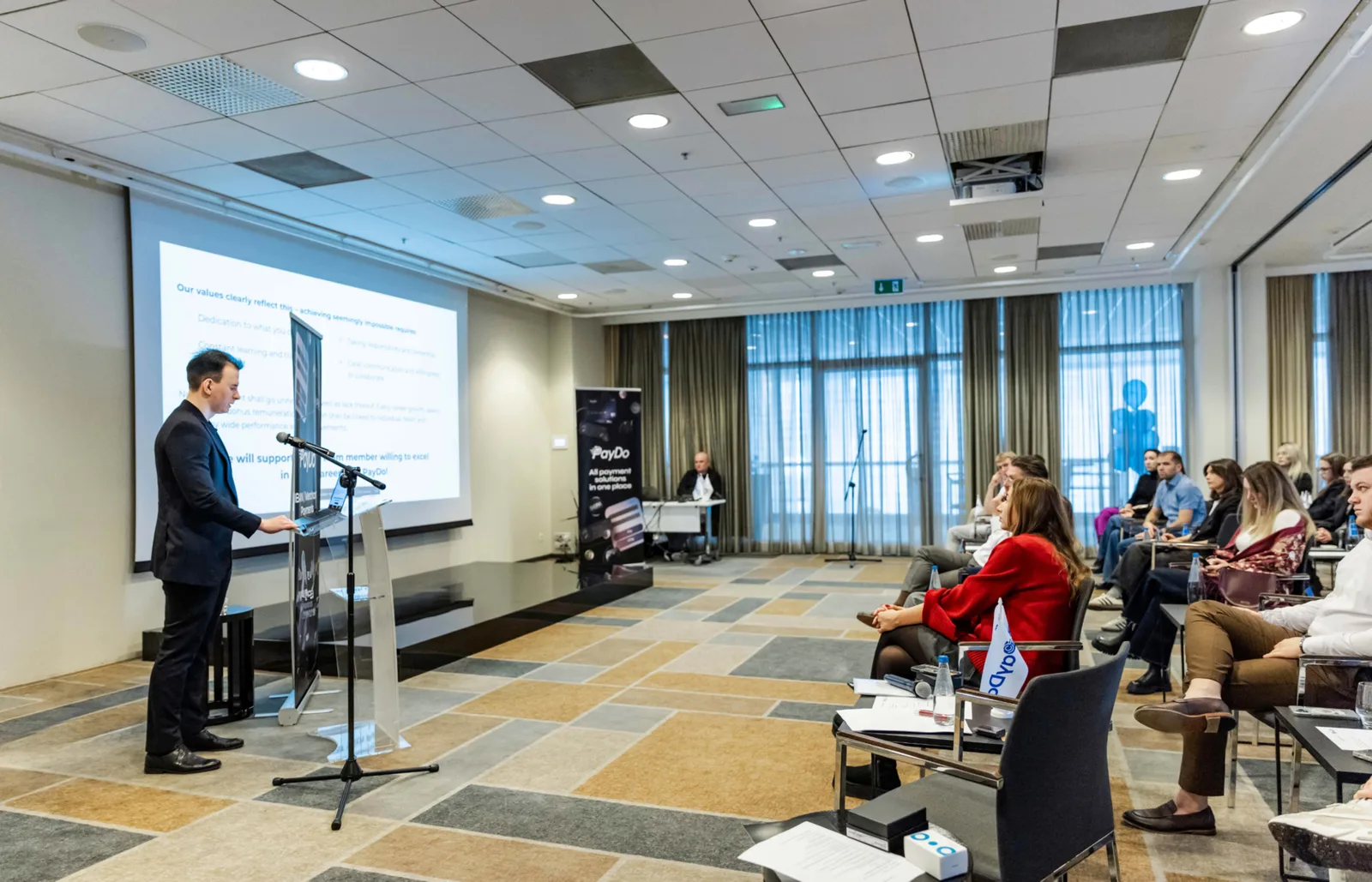 Firmowa konferencja z telemostem dla Pay Do — realizacja Harbor of Events